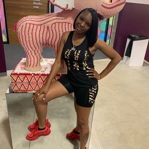 Meet your Posher, Benitra